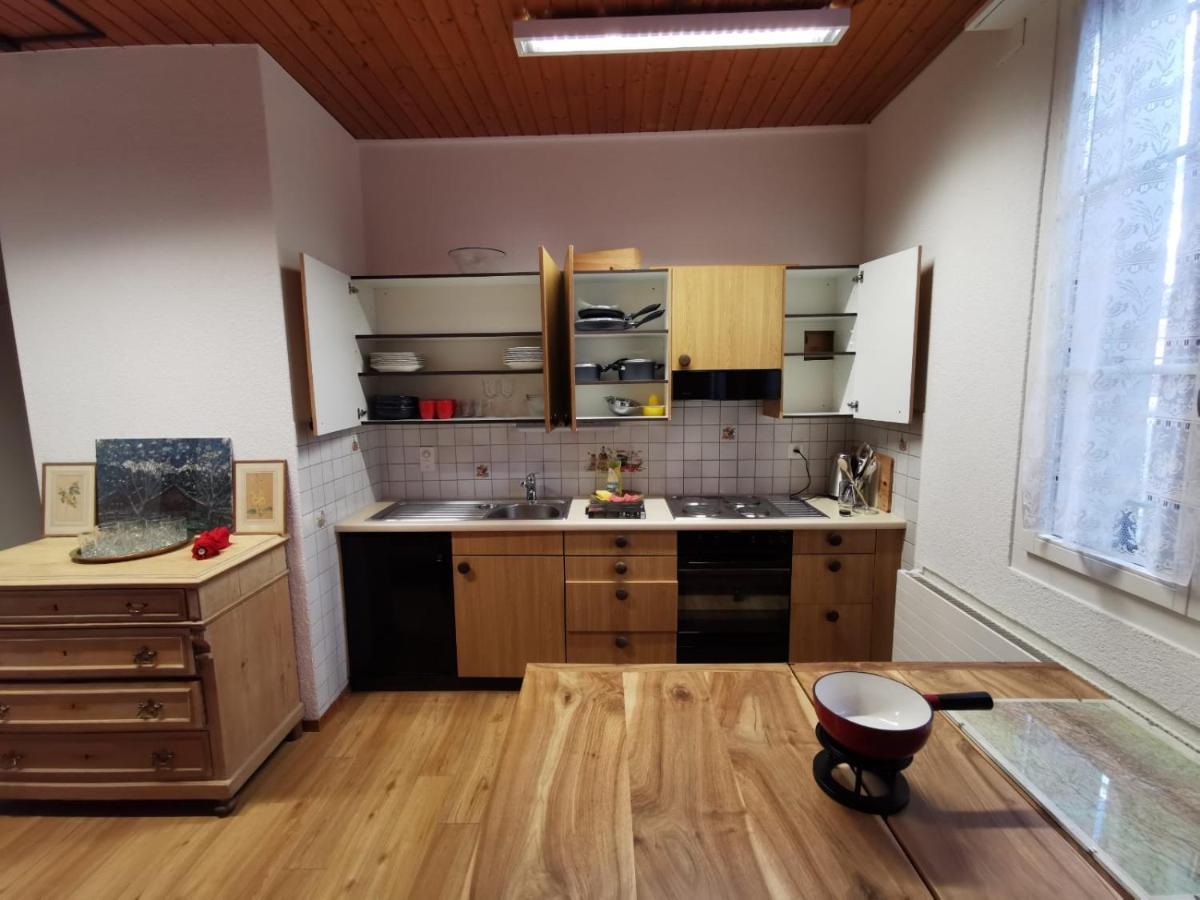 Simple Studio 36M2 In The Center Of Burgdorf Private Parking Small Bathroom ภายนอก รูปภาพ